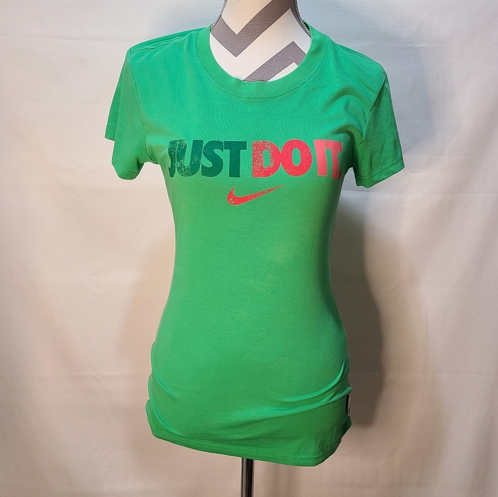 Nike Green Just Do It (XS) Graphic Tee